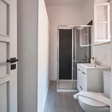 Nova Central - Bica 2e Lisbon