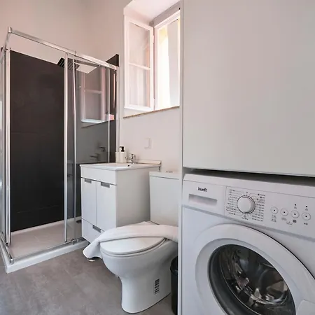 Nova Central - Bica 2e * Lisbon